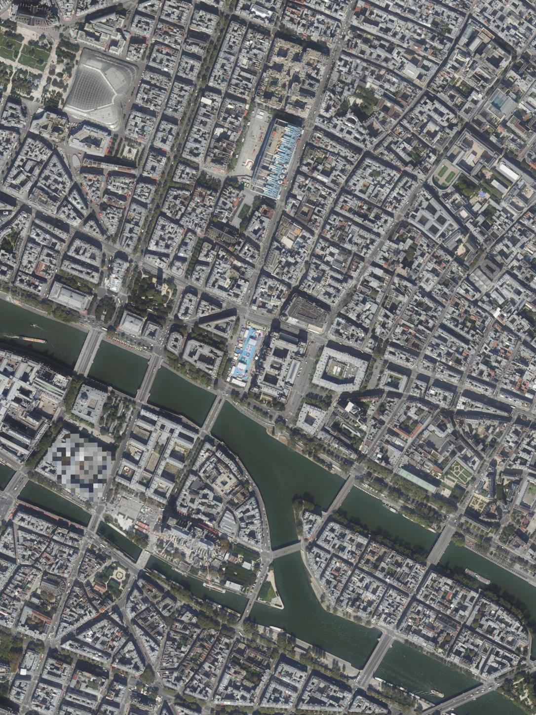 IGN aerial view of the Seine, bridges and streets around Île de la Cité in Paris.